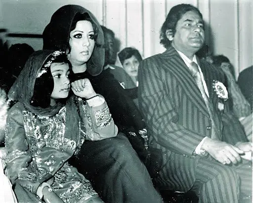 MEMORABLE ROMANCE Neelo & Riaz Shahid