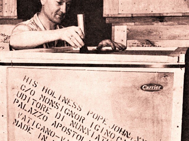 Air conditioning arrived at the Vatican in the summer of 1959 when Carrier centrifugal machines began delivering 10 tons of cooling capacity to combat Rome’s intense summer heat.