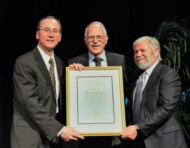 achievement award in 2015 tohull from IRI – Chuck Hull
