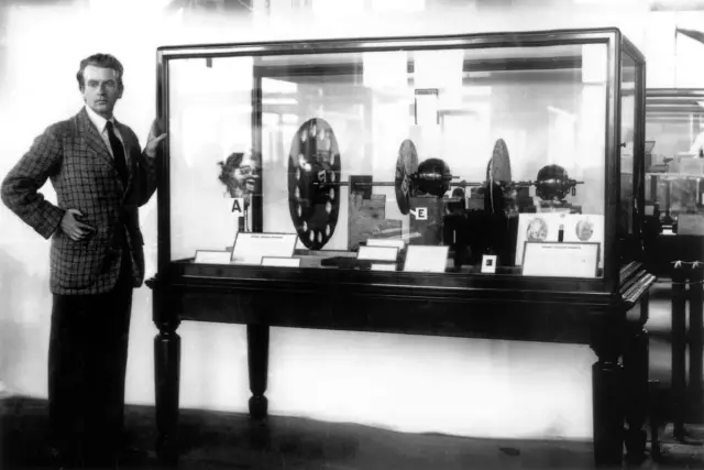 The mechanical television debuted 90 years ago. Its inventor was nuts – John Logie Baird