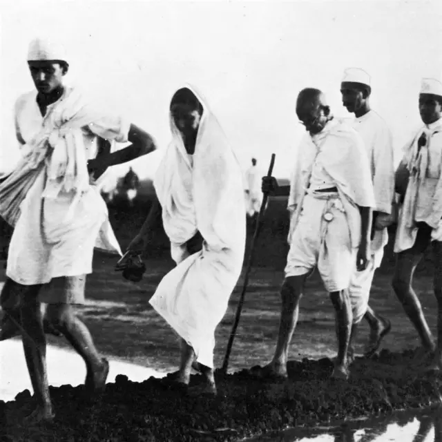 When Gandhi's Salt March Rattled British Colonial Rule – Mahatma Gandhi