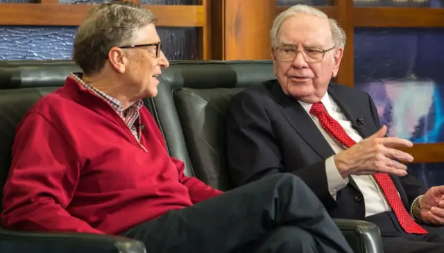Berkshire Hathaway Warren Buffett offers investment lessons